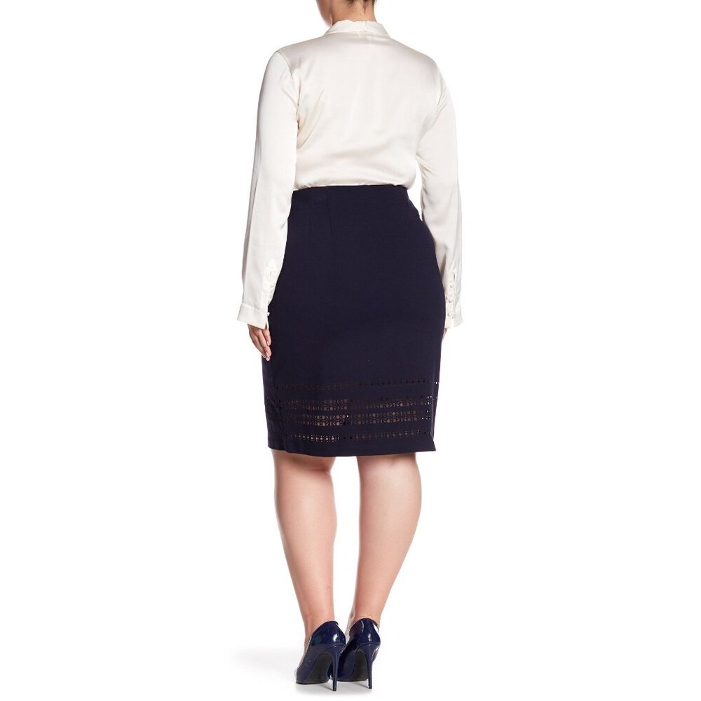 🆕AMANDA & CHELSEA Nordstrom Laser Cutout Stretch Pencil Skirt Navy Blue Large - Picture 2 of 4